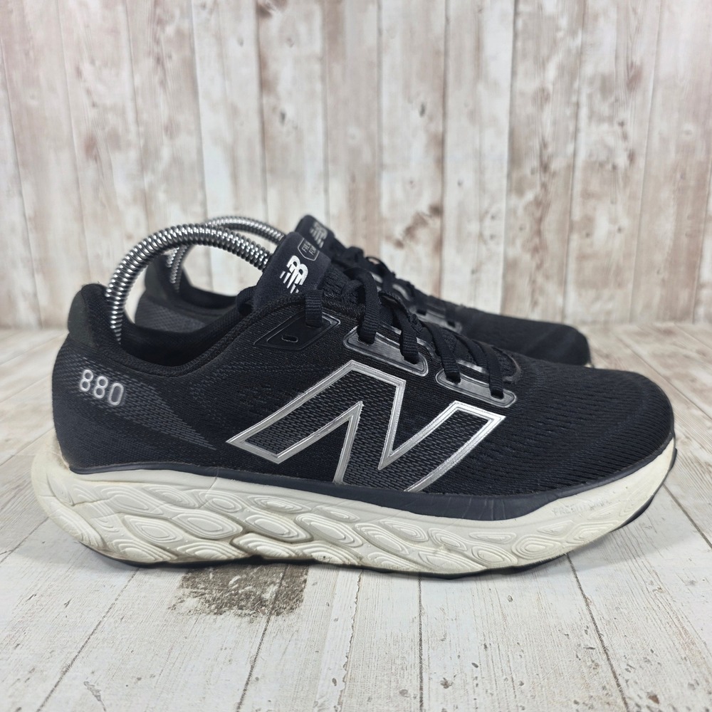 New‎ Balance Fresh Foam X 880v14 Womens 9 Narrow Running Shoes Black Silver